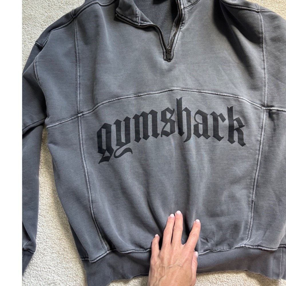 Gymshark Quarter Zip Sweatshirt Mens M Gray Oversized Gothic Logo Pullover Gym